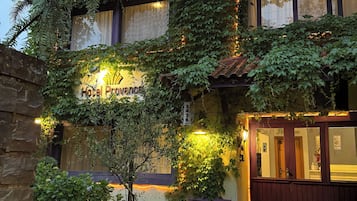 Fachada de la propiedad