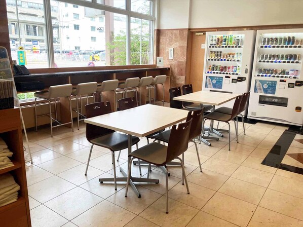 Lobby - Toyoko Inn Shin Yamaguchi Station Shinkansen (Yamaguchi)