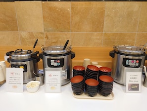 Free daily buffet breakfast
