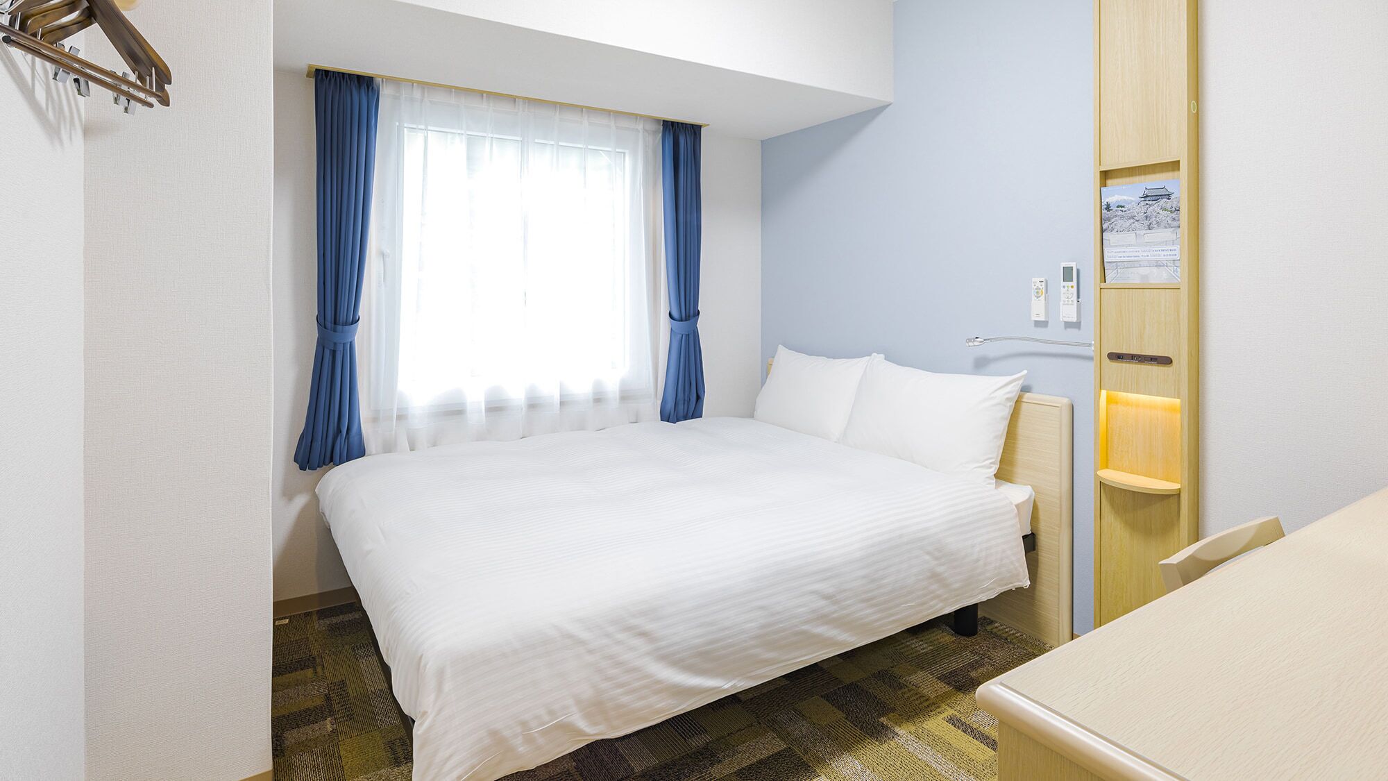 Desk, free WiFi, bed sheets