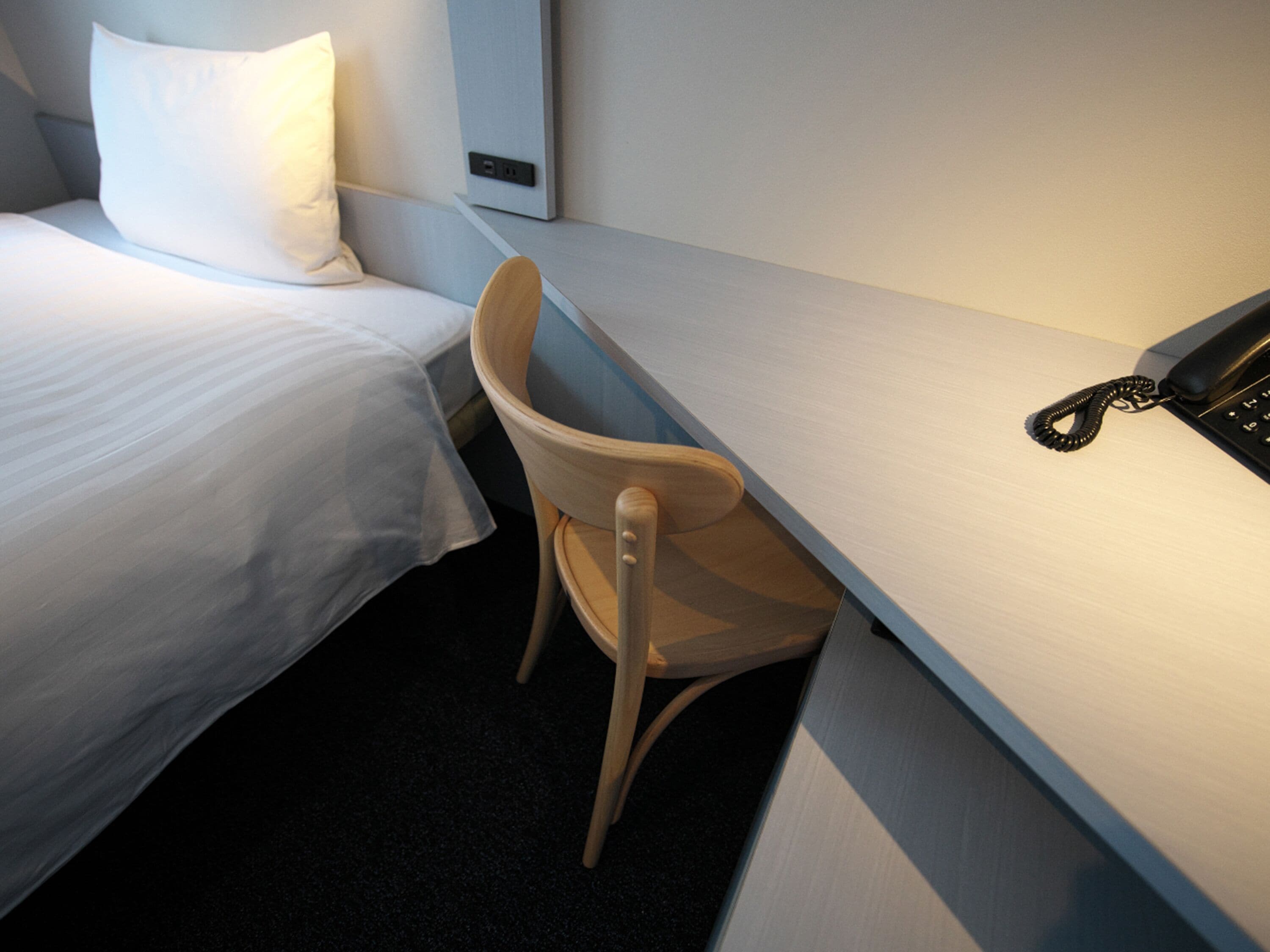 down duvets, desk, laptop workspace, free wifi