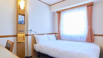 Desk, iron/ironing board, free WiFi, bed sheets