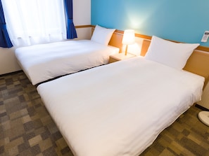 Escritorio, wifi gratis, ropa de cama