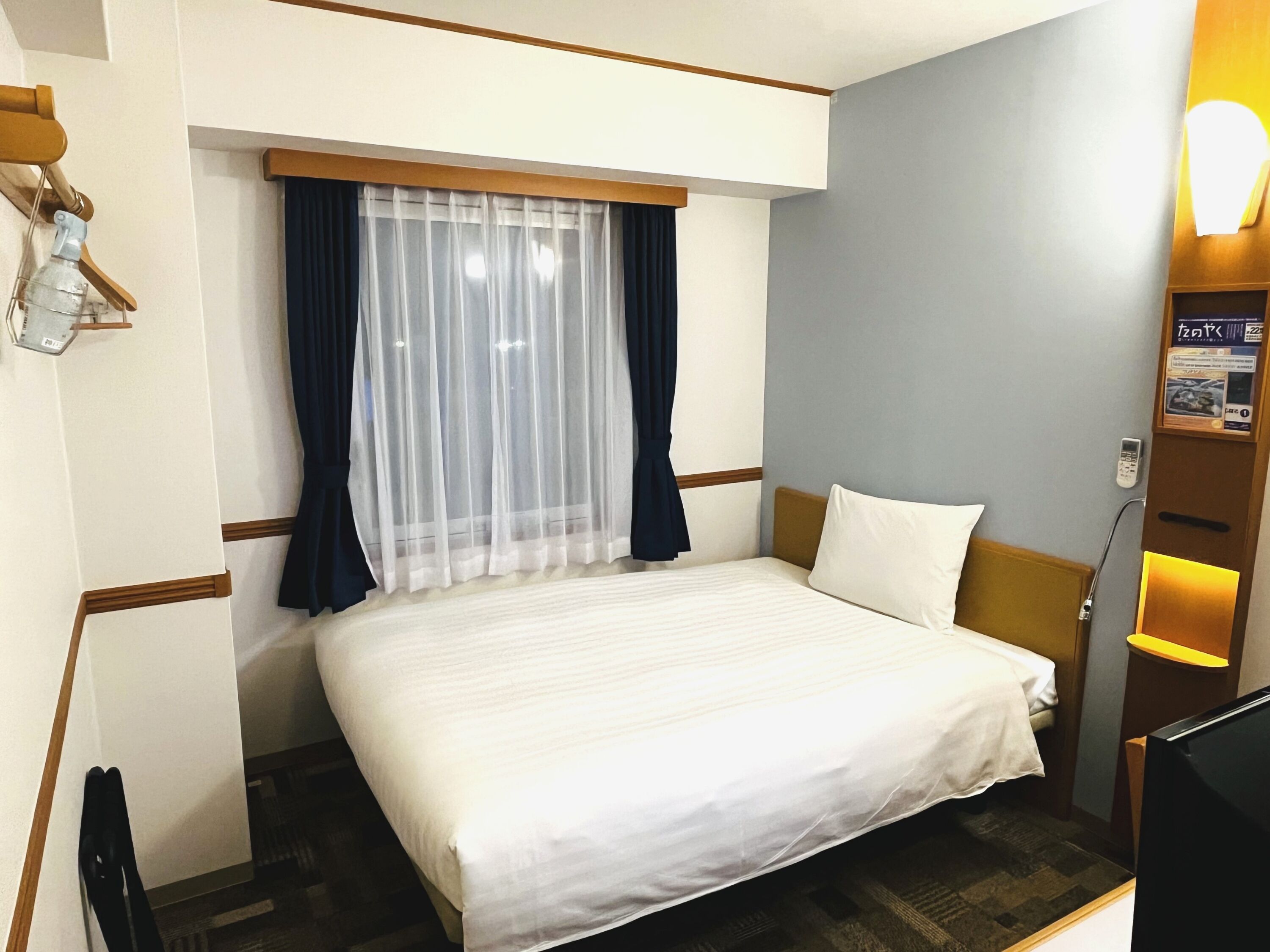 Escrivaninha, ferros/tábuas de passar roupa, Wi-Fi de cortesia