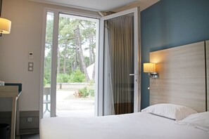 Small Double Room (12m²)