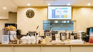 Free daily buffet breakfast