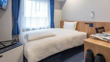 Premium Single Room, Non Smoking | Down comforters, desk, blackout drapes, iron/ironing board