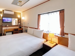 Desk, free WiFi, bed sheets - Toyoko Inn Nagoya Nishiki (Nagoya)