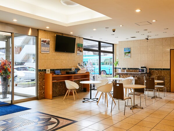 Lobby - Toyoko Inn Tokyo Tozai Line Nishikasai (Tokyo)