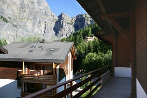 Apartment (4) | Balcony