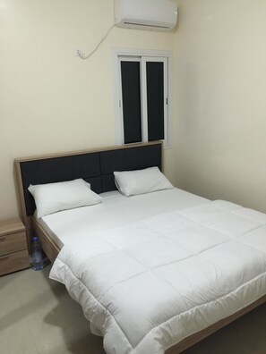 Apartment | 2 Schlafzimmer, hochwertige Bettwaren, Bügeleisen/Bügelbrett