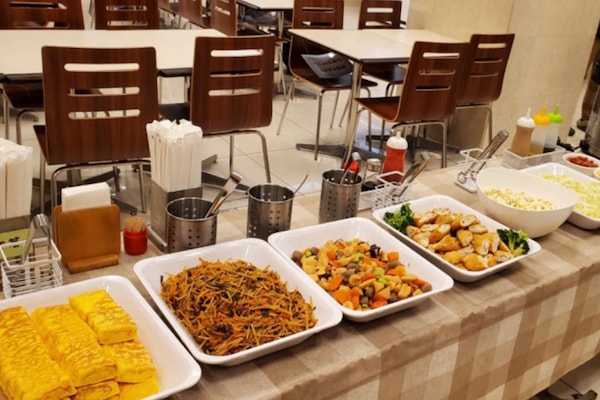 Free daily buffet breakfast
