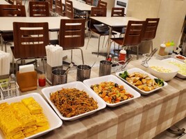 Free daily buffet breakfast