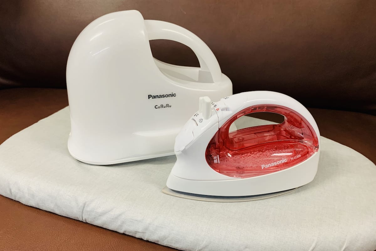 desk, laptop workspace, free wifi, bed sheets