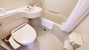 Ensemble douche/baignoire, sèche-cheveux, peignoirs, chaussons