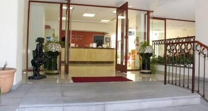 Casa de la iaia Hotel