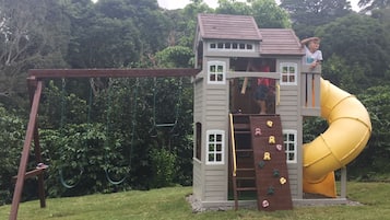 Área de juegos infantiles al aire libre