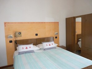 Habitación con 1 cama matrimonial o 2 individuales | Wifi gratis 