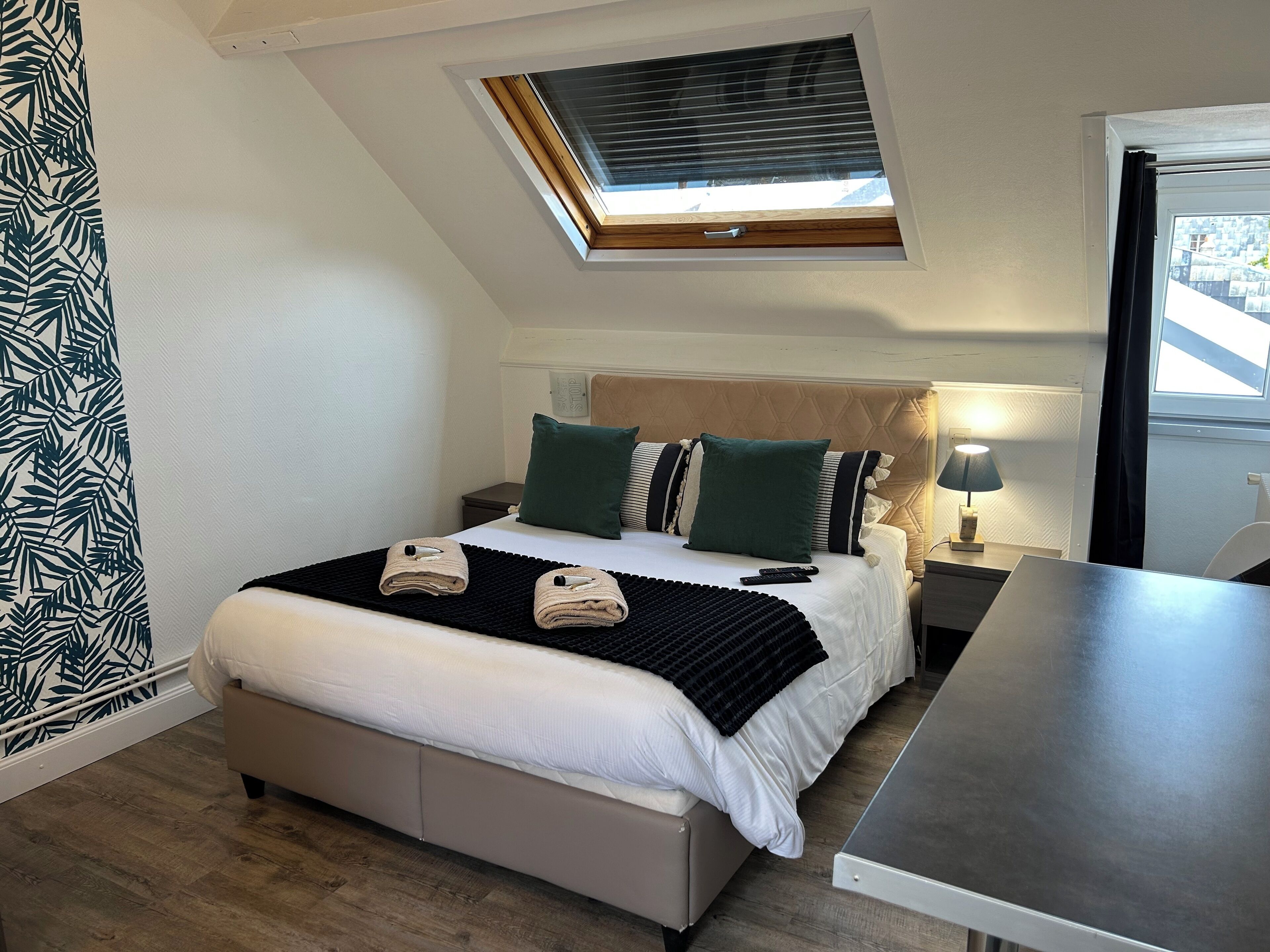 studio | soundproofing, free wifi, bed sheets