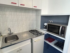 Studio | Phòng cách âm, truy cập Internet không dây miễn phí, bộ trải giường 