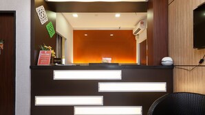 Reception - ZEN Rooms Jalan Barat (Petaling Jaya)