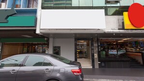 Property entrance - ZEN Rooms Jalan Barat (Petaling Jaya)