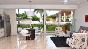 Luxury Apartment, 2 Bedrooms | Oppholdsområde