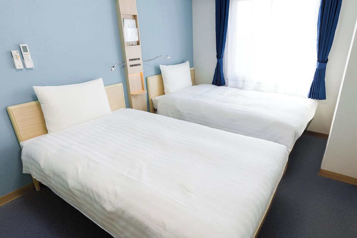 desk, blackout curtains, iron/ironing board, free wifi