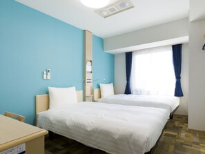 Premium bedding, desk, blackout drapes, iron/ironing board