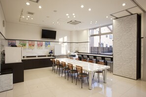 Petit déjeuner buffet compris tous les jours