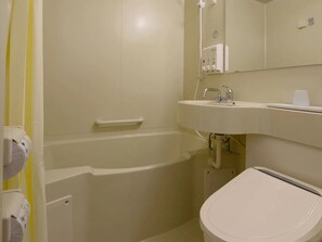 Duschwanne, Komfortbadewanne, Haartrockner, Hausschuhe