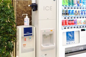 Vending machine - Toyoko Inn Osaka Umeda Nakatsu No.2 (Osaka)