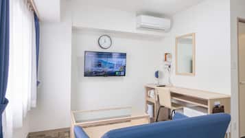 Phòng 2 giường đơn Deluxe, không hút thuốc | Bàn, bàn ủi/dụng cụ ủi quần áo, truy cập Internet không dây miễn phí