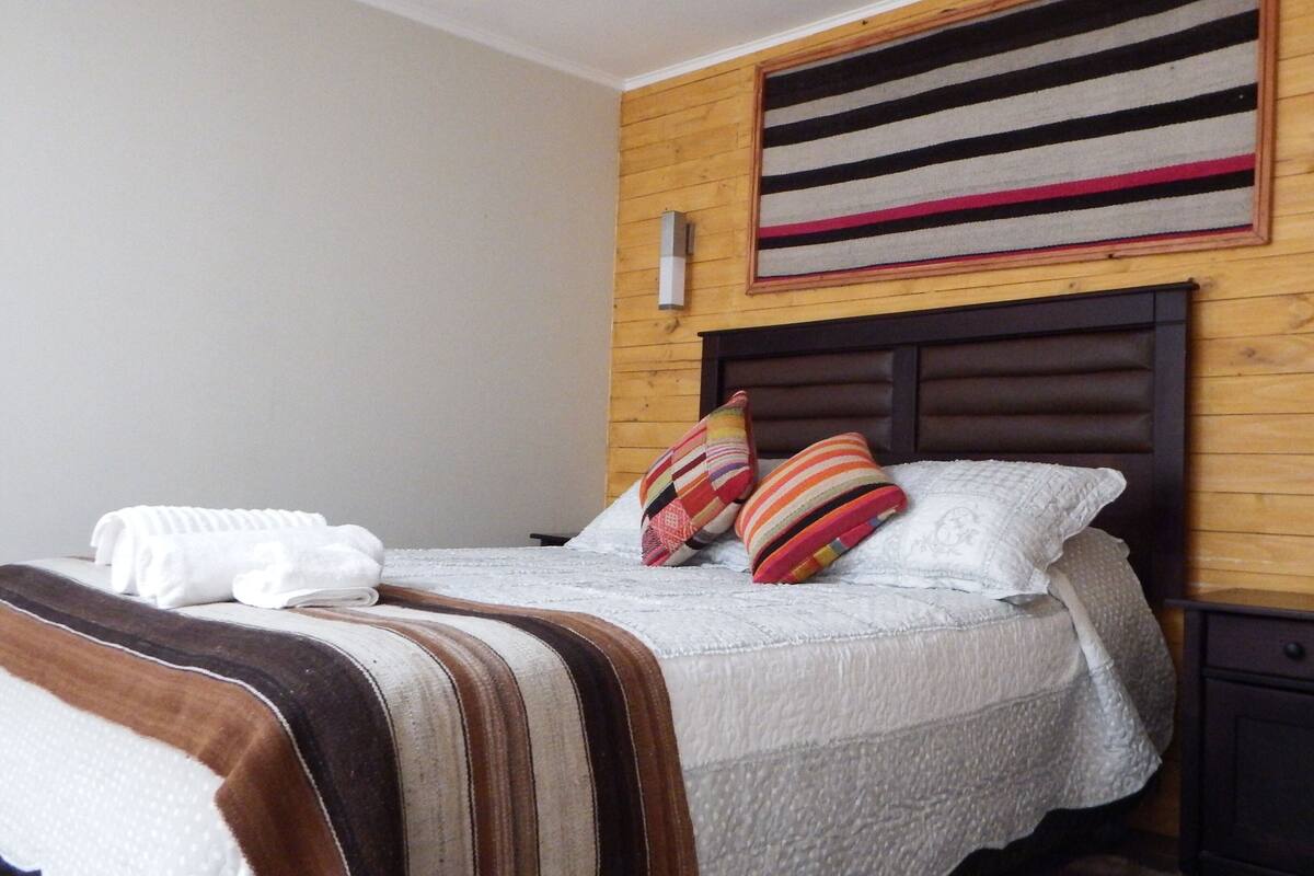 Loft superior | Roupas de cama premium, edredons de pluma, camas com colchões pillow-top