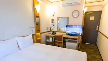 Desk, blackout drapes, iron/ironing board, free WiFi