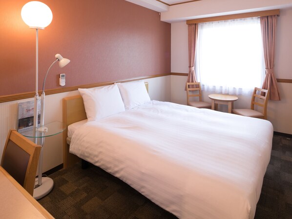Desk, free WiFi, bed sheets - Toyoko Inn Shizuoka Fujieda Station Kita (Fujieda)