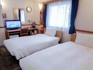 Free WiFi, bed sheets - Toyoko Inn Tokushima Ekimae (Tokushima)