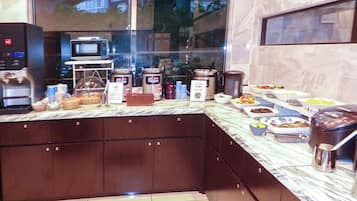 Tägliches inbegriffenes Frühstücksbuffet