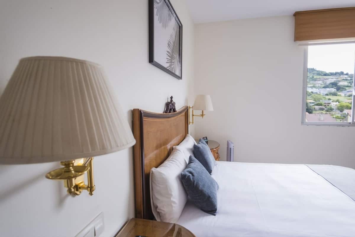 Single Room | Desk, laptop workspace, soundproofing, free WiFi