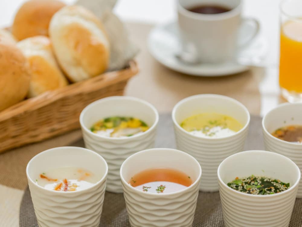 Toyoko INN Kyoto Gojo-Karasuma by null