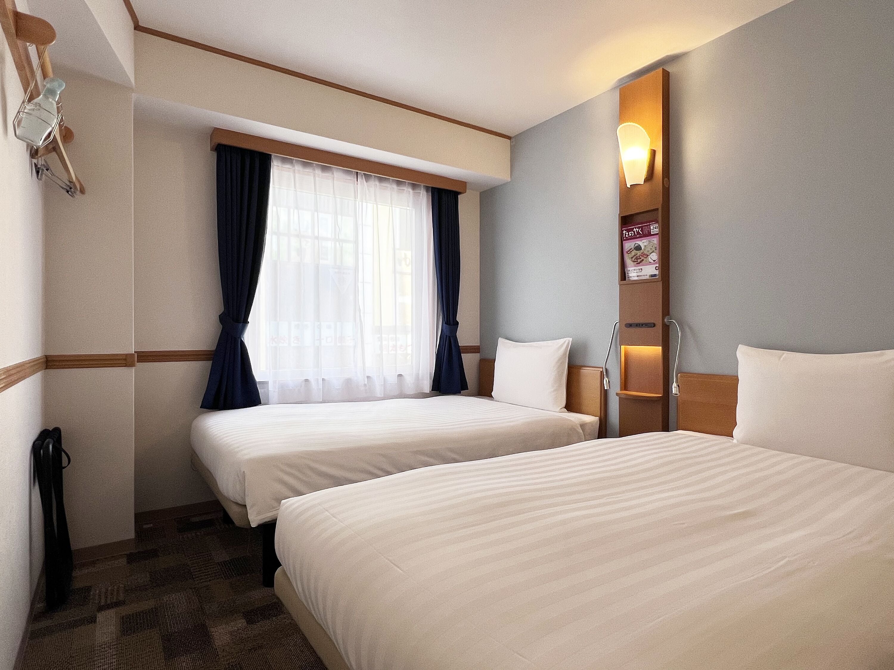 遮光布/窗簾、熨斗/熨衣板、免費無線上網、床單