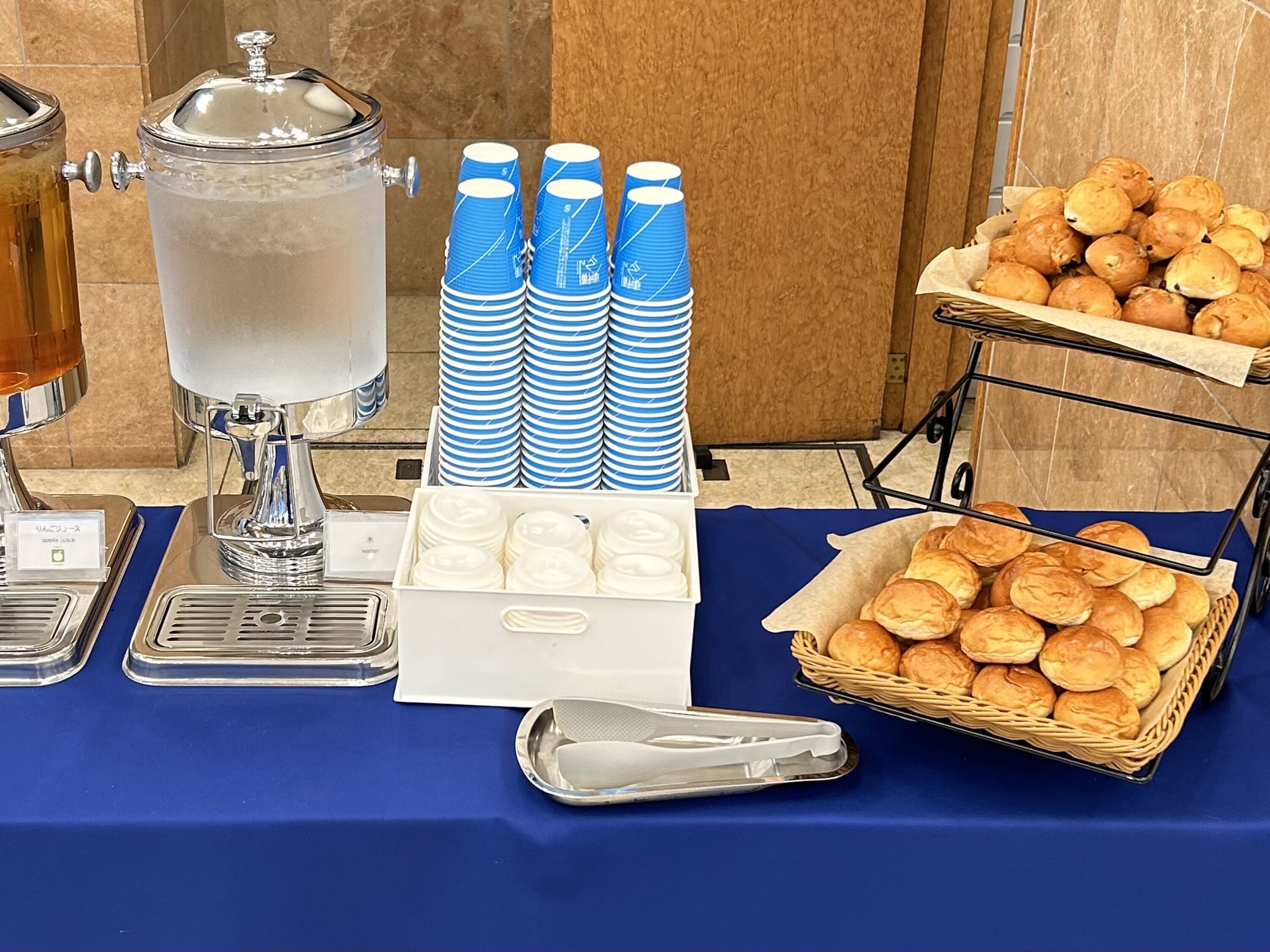 Tägliches inbegriffenes Frühstücksbuffet