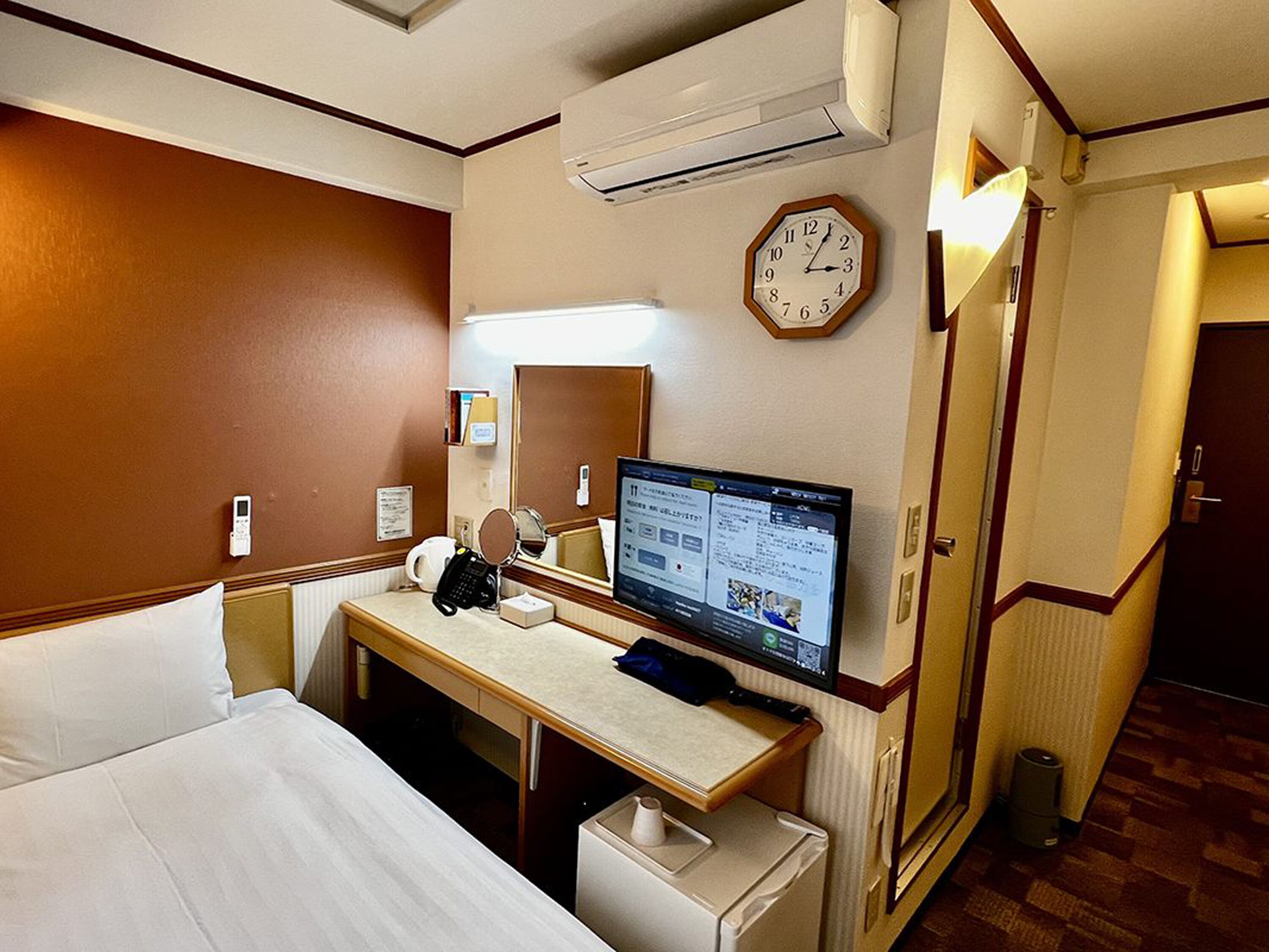 Dundyner, skrivebord, wi-fi (inkludert) og sengetøy