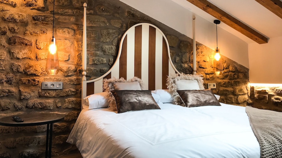 La Casona De Alútiz