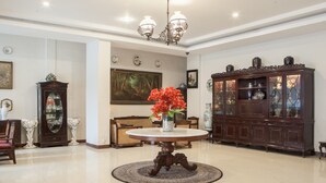 Lobby - RedDoorz Near Trans Studio Mall 3 (Bandung)