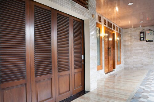 RedDoorz Plus @ Talaga Bodas