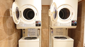 Ruang laundry