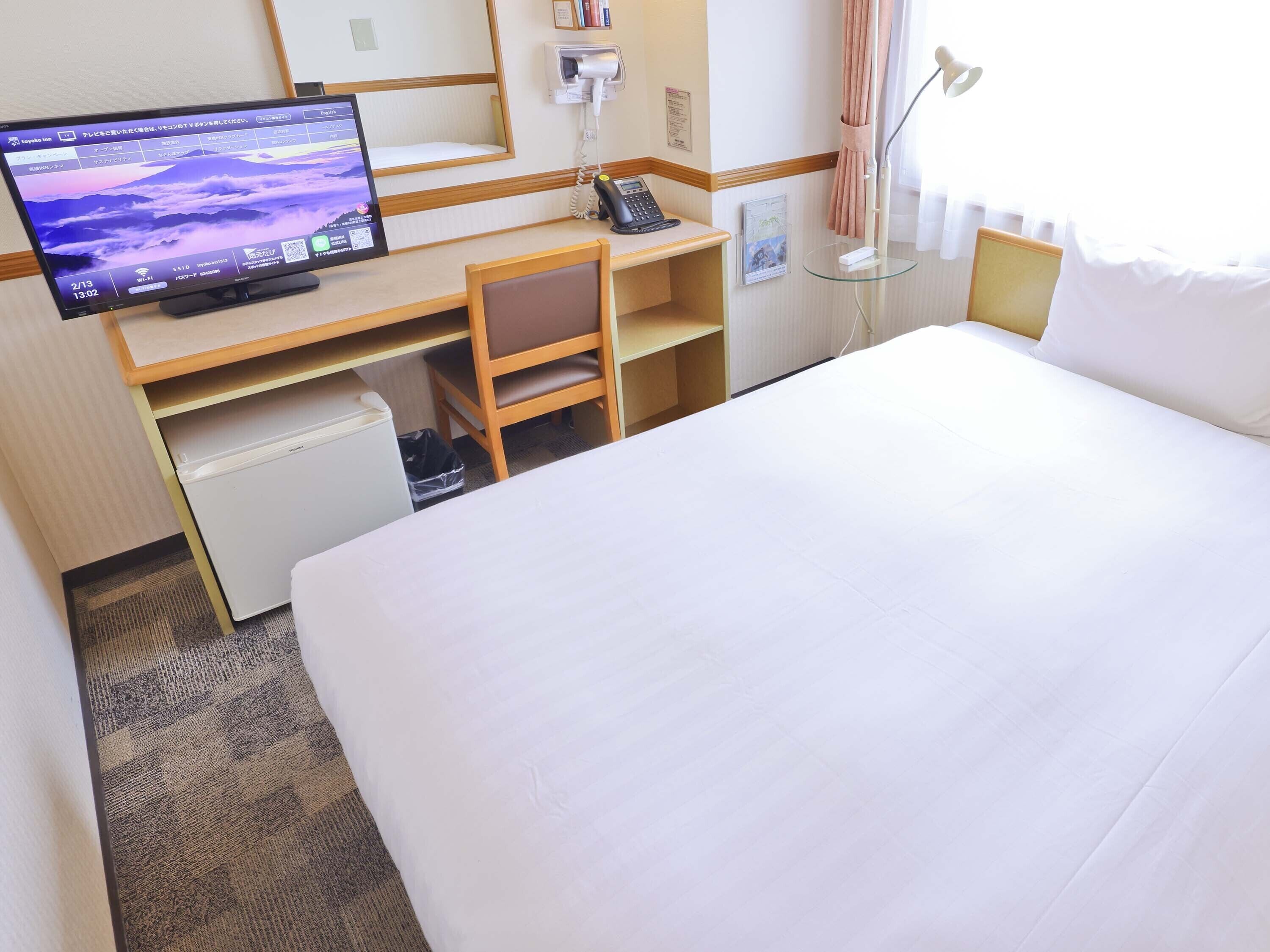 Individually decorated, desk, laptop workspace