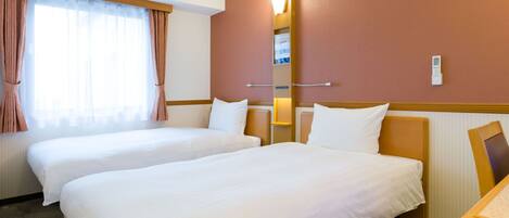 Bureau, fer et planche à repasser, Wi-Fi gratuit, draps fournis