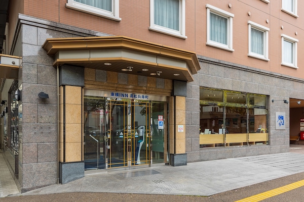 Pintu masuk properti